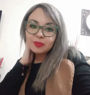 Adjunta a la dirección